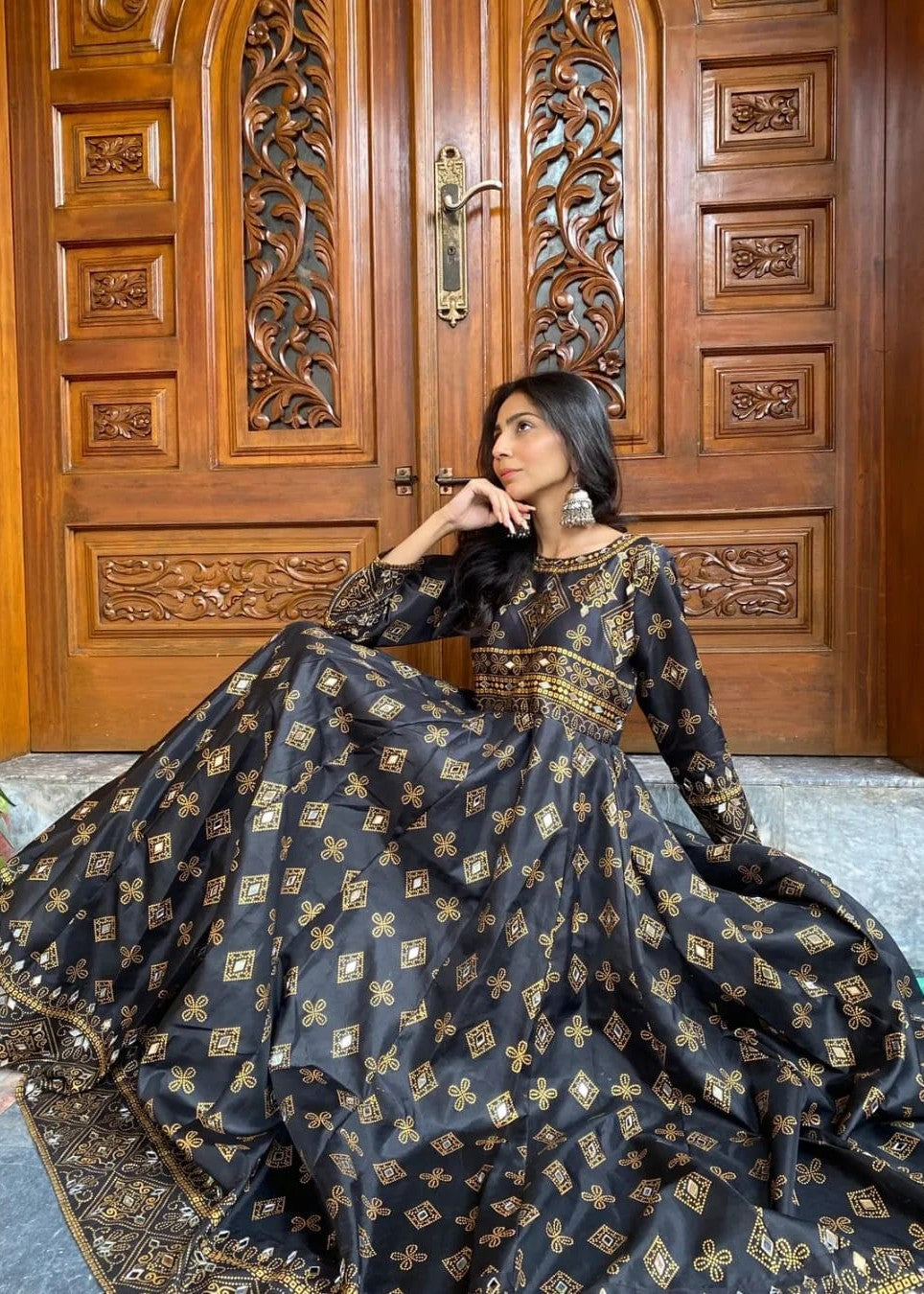 black 3pc sheesh mahal