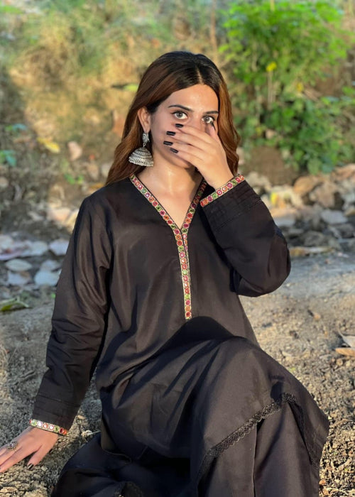 1 Mahoor Haven - 2PC SHIRT AND CAPRI